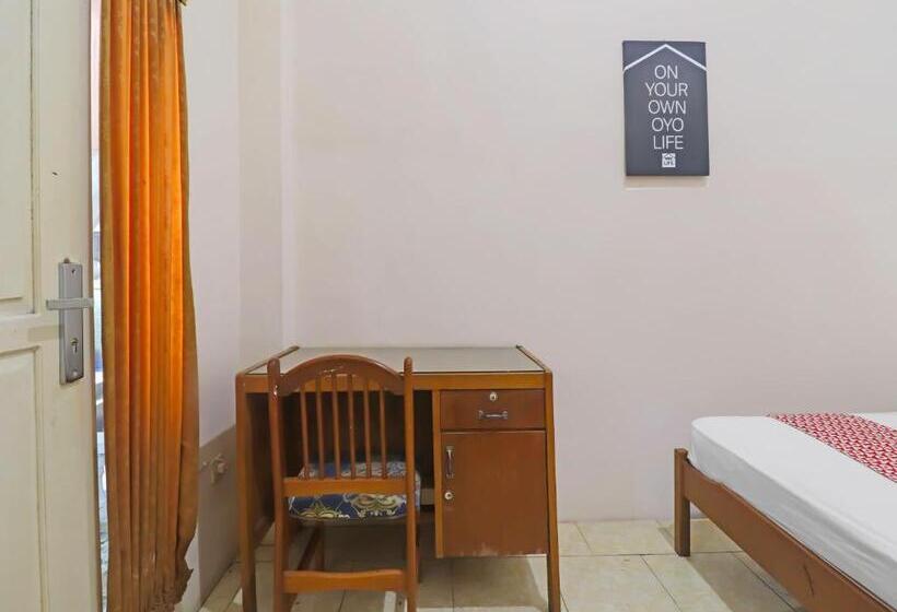 호텔 Oyo Life 2899 Ardilia Kost