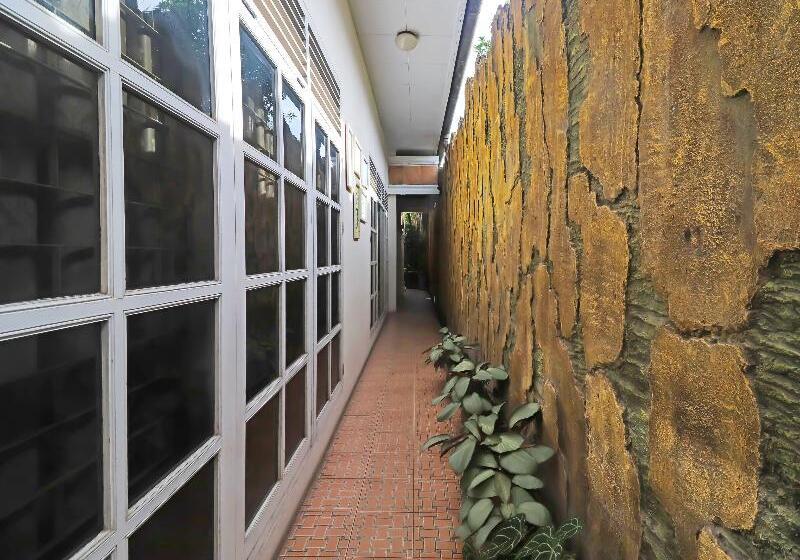 호텔 Oyo Life 2899 Ardilia Kost