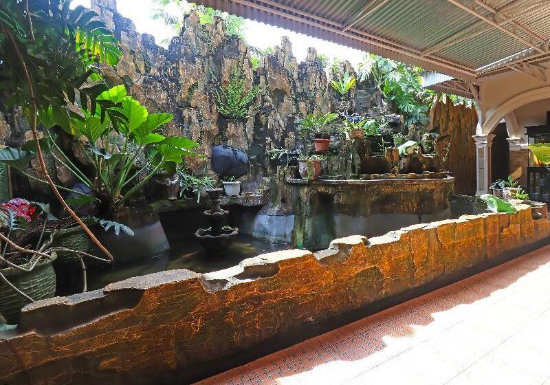 호텔 Oyo Life 2899 Ardilia Kost