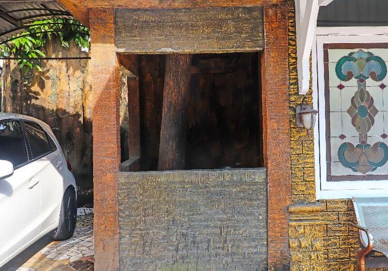 호텔 Oyo Life 2899 Ardilia Kost