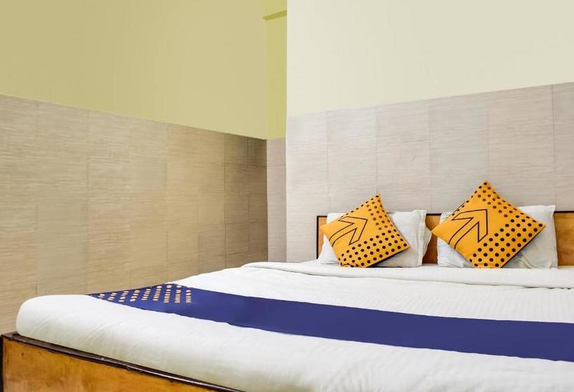 호텔 Vaccinated Staff Spot On 67663 Maharaja