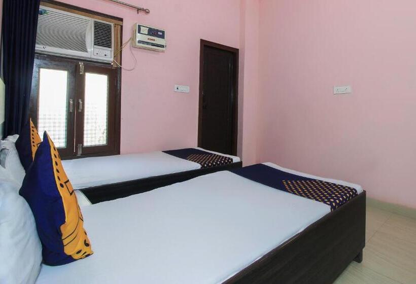 호텔 Spot On Yuvraj Guest House