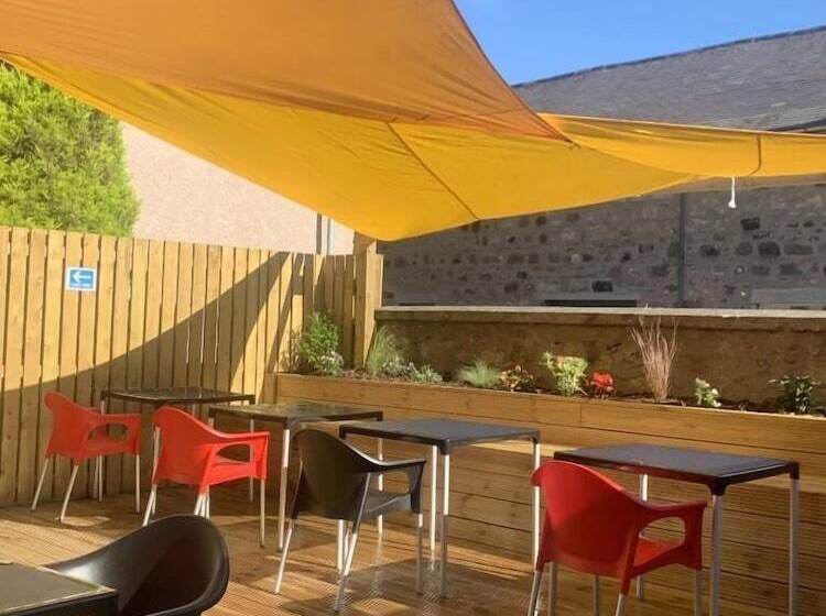 Отель The Gordon Arms