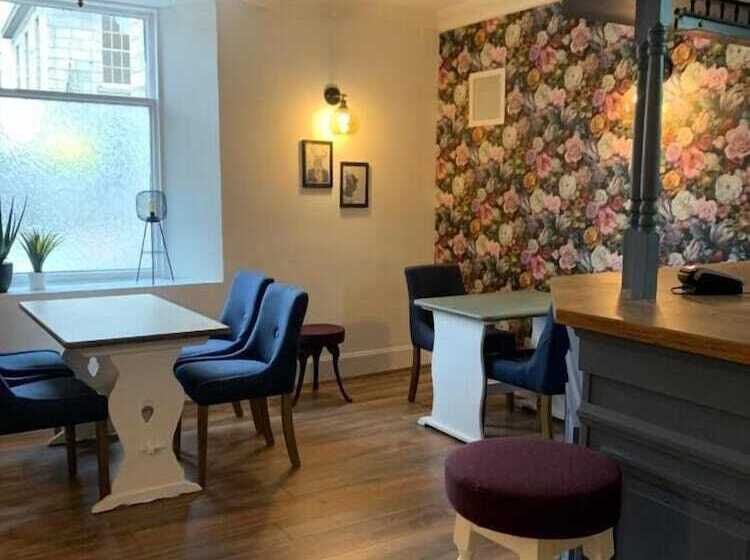 Отель The Gordon Arms