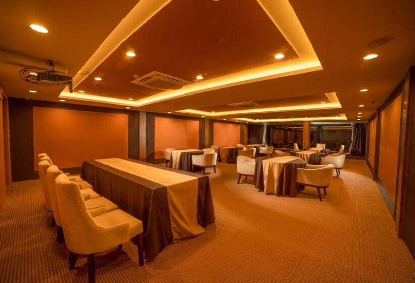 هتل The Terrace By Ladder Mgd By Citrine