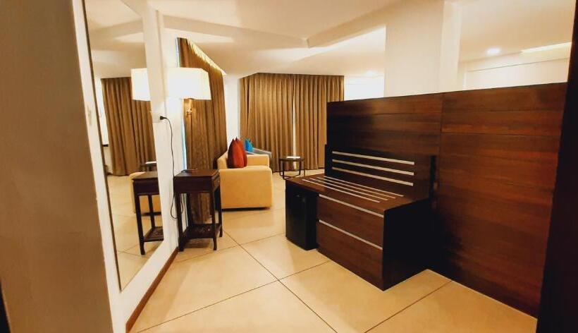 هتل The Terrace By Ladder Mgd By Citrine