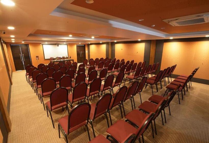 هتل The Terrace By Ladder Mgd By Citrine