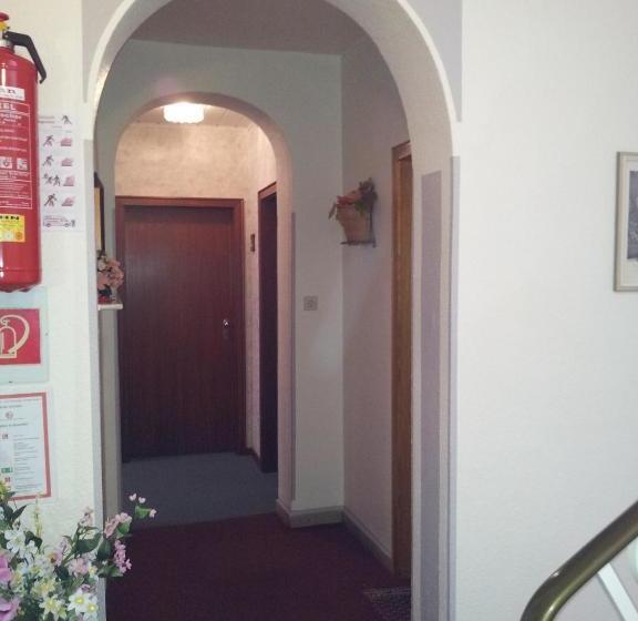 酒店 Weinhaus Am Stiftstor