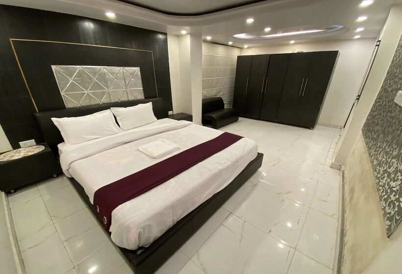 Отель Ahr Windsor The Mall Shimla