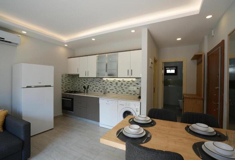 Maye Residence