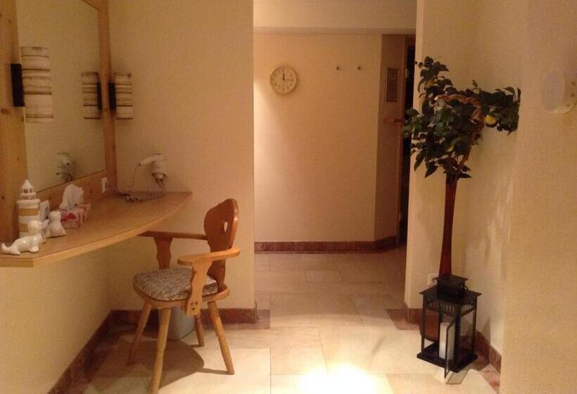 膳宿费 Garni Almhof