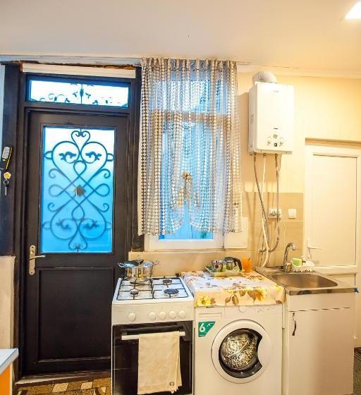 پانسیون Guest House Happy Holidays