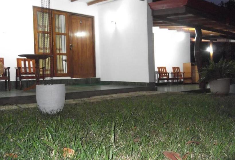 Пансион Sath Rest