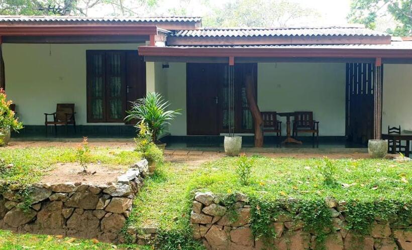 Пансион Sath Rest