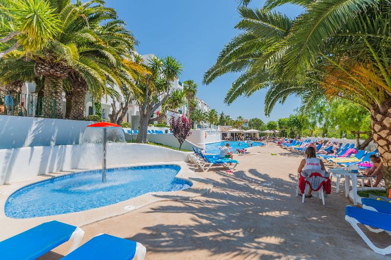 Aparthotel Holiday Center