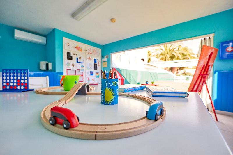 Aparthotel Holiday Center