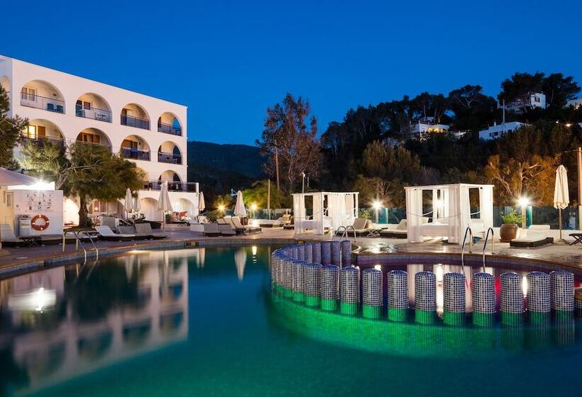 Aparthotel Puerto Cala Vadella