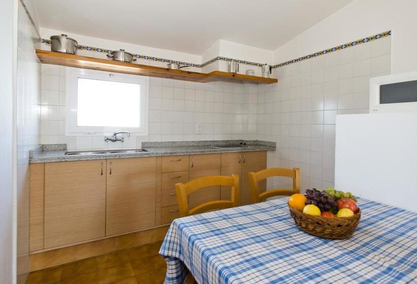 Apartamentos Sa Caleta
