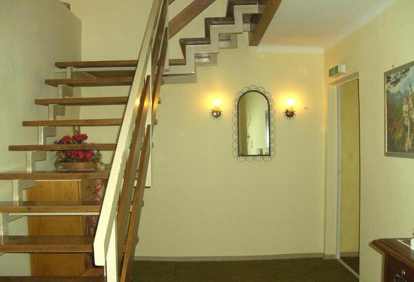 צימר Frühstückspension Leopold Janu