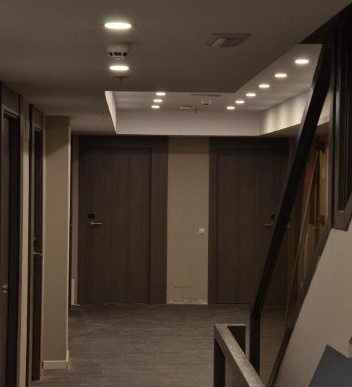 Boutique Urban Madrid Genova