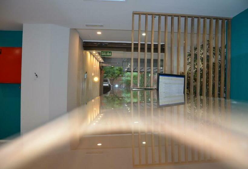 Boutique Urban Madrid Genova