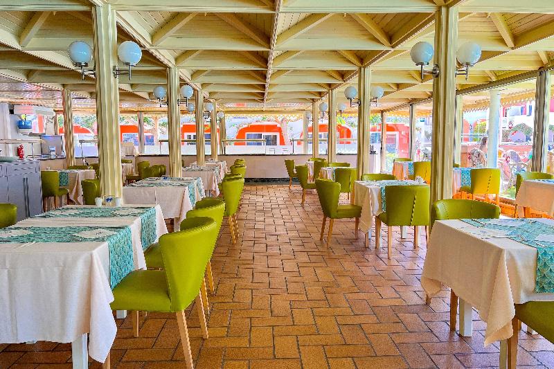 Bungalows Cordial Sandy Golf