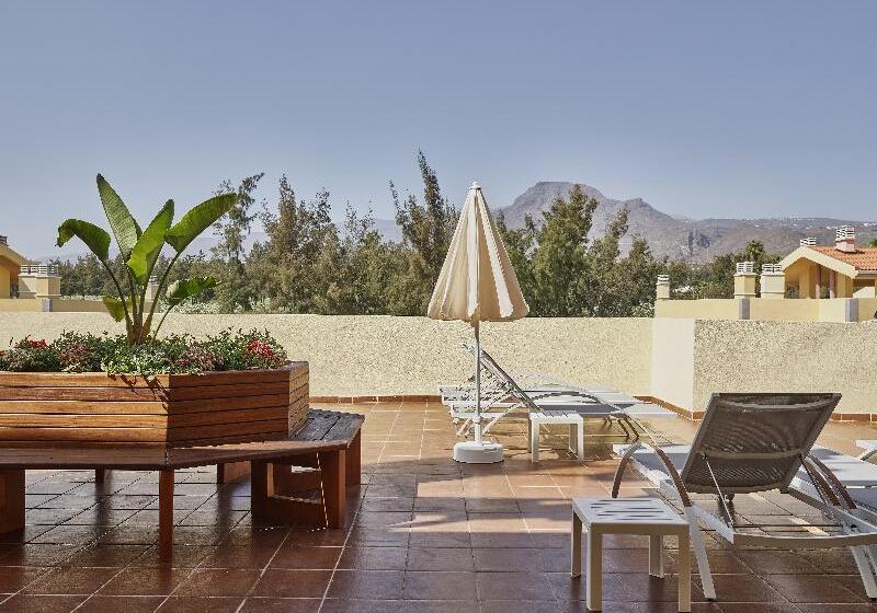 Coral Compostela Beach Golf