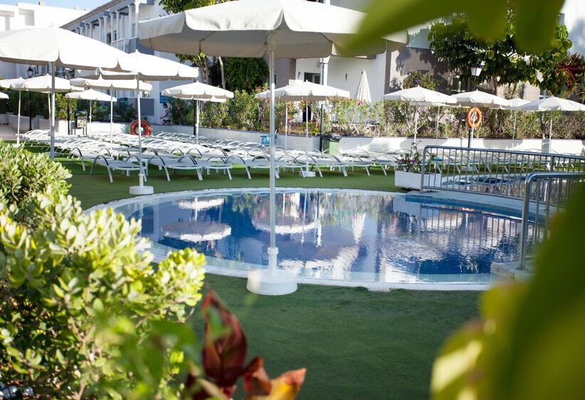 Coral Compostela Beach Golf