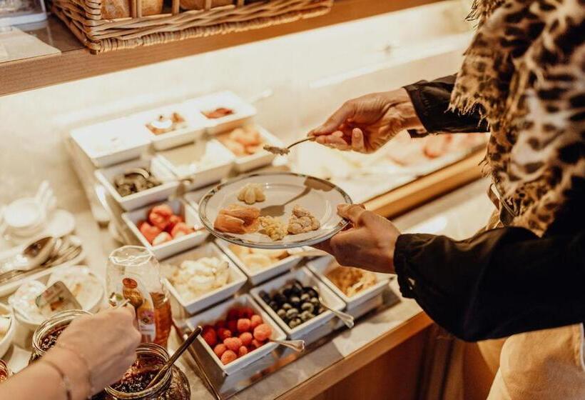 Dorfcafe Unken Hotelpension Swirtshaus Im Dorf