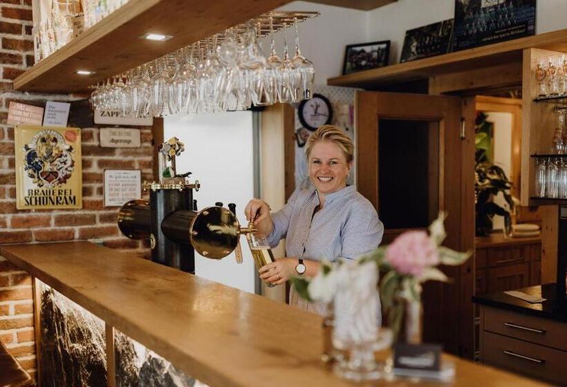 Dorfcafe Unken Hotelpension Swirtshaus Im Dorf