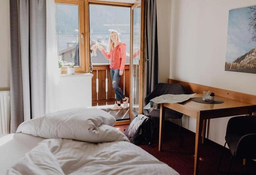 Dorfcafe Unken Hotelpension Swirtshaus Im Dorf