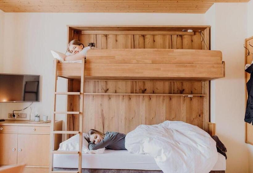 Dorfcafe Unken Hotelpension Swirtshaus Im Dorf