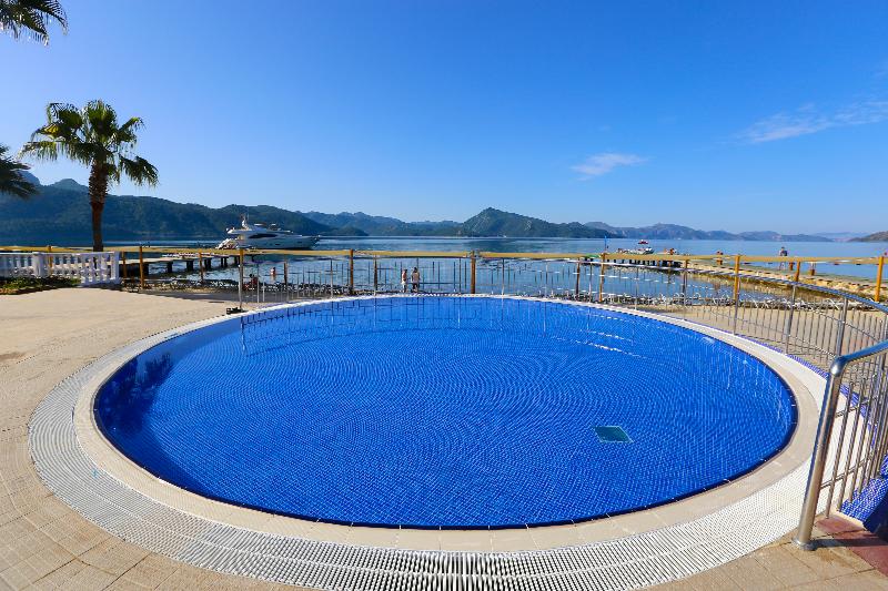 Fortezza Beach Resort