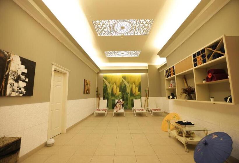 Fortezza Beach Resort