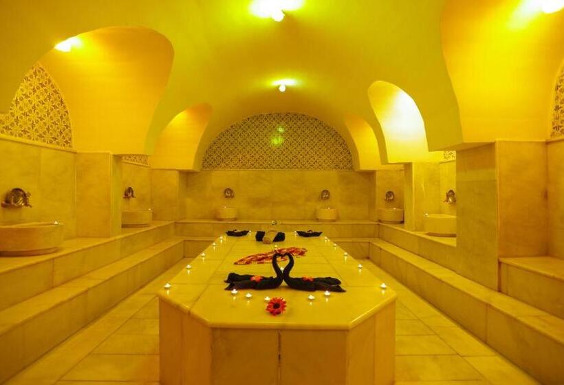 Fortezza Beach Resort