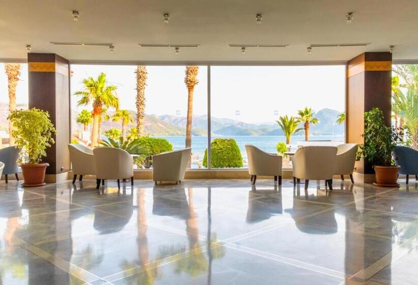 Fortezza Beach Resort