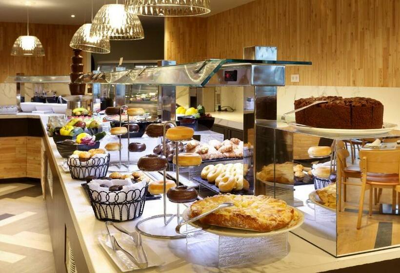 Hard Rock Hotel Tenerife