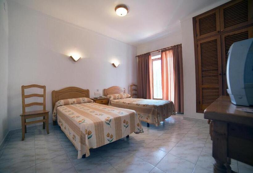 Hostal Sa Rota