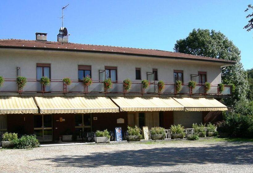 בית מלון כפרי Albergo La Genzianella