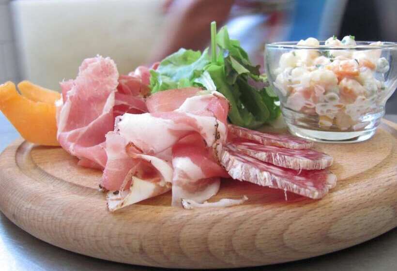 בית מלון כפרי Albergo La Genzianella