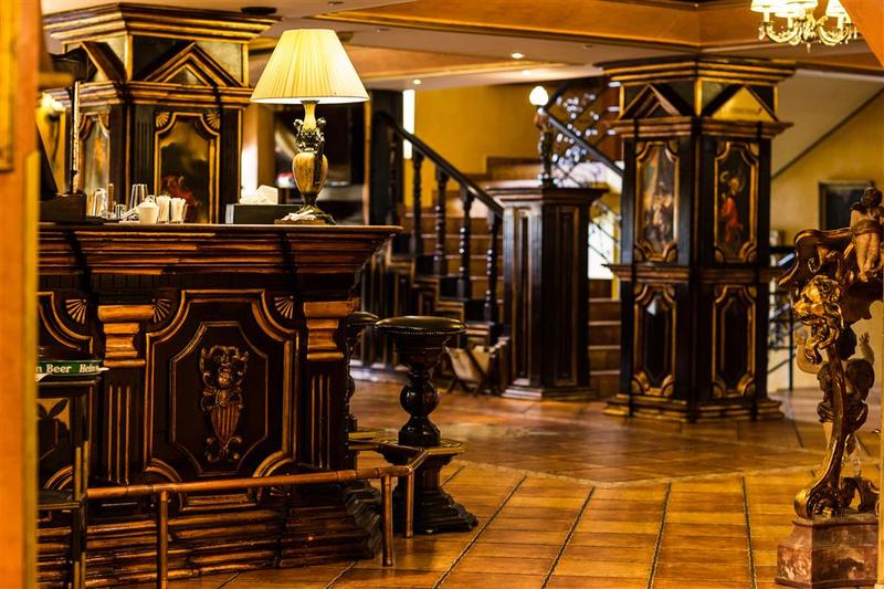 Отель Ambassador