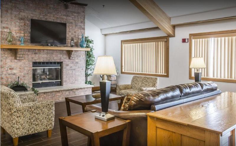 호텔 American Inn And Suites