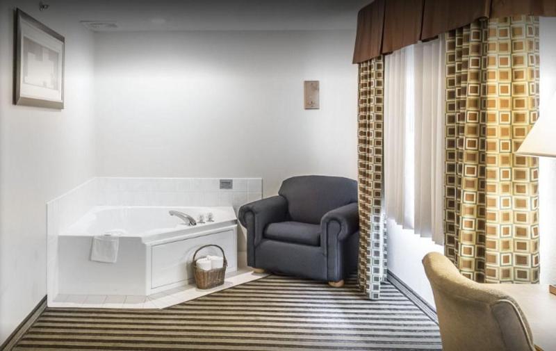 호텔 American Inn And Suites