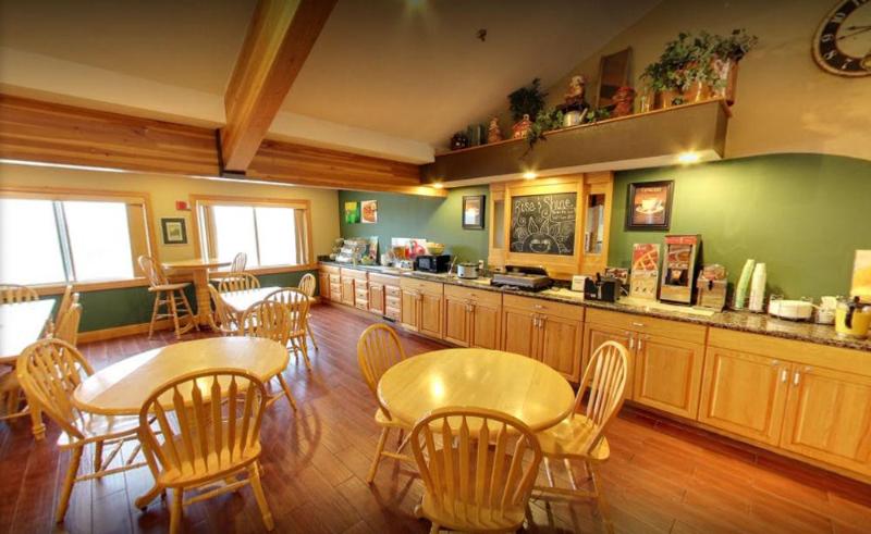 호텔 American Inn And Suites