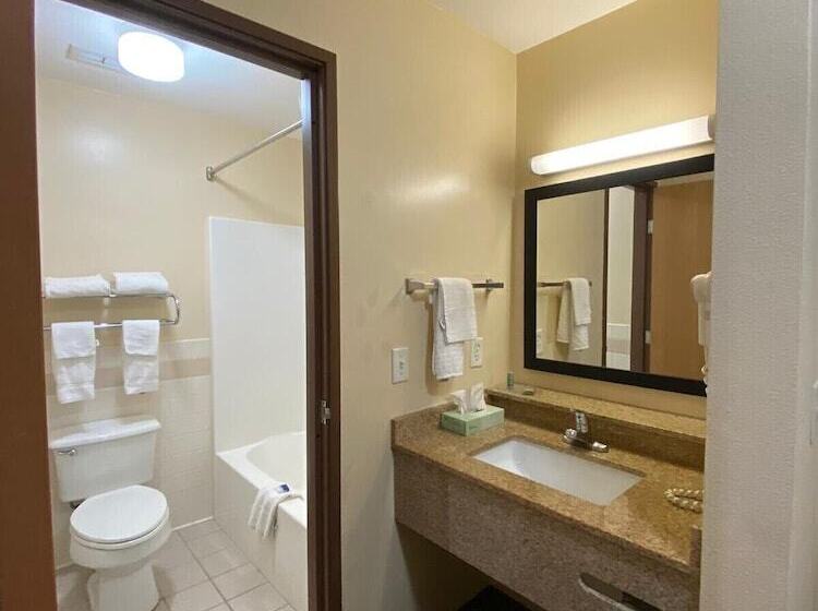 호텔 American Inn And Suites