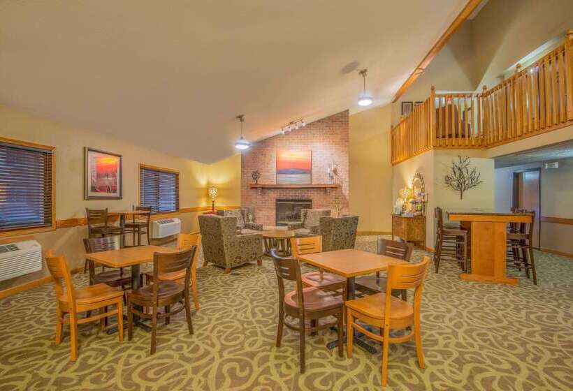 فندق Americinn By Wyndham Ames