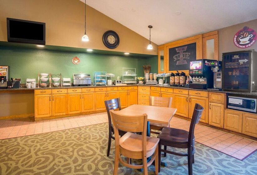 فندق Americinn By Wyndham Ames