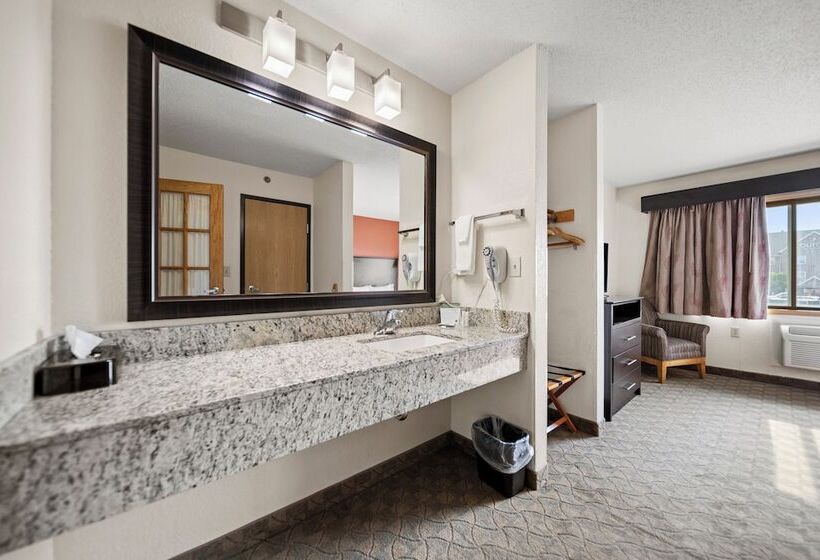 فندق Americinn By Wyndham Ames