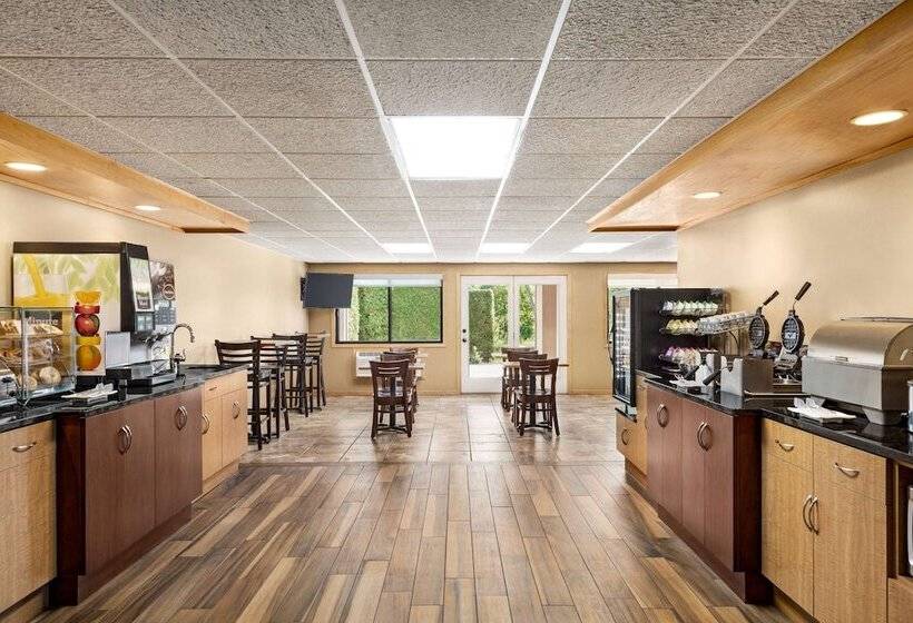 ホテル Americinn By Wyndham Baudette