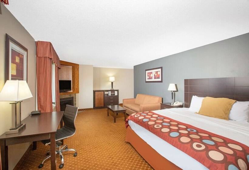 בית מלון כפרי Americinn By Wyndham Coralville